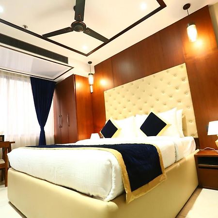 Sanca International Hotel In Patel Nagar Delhi Új-Delhi Kültér fotó