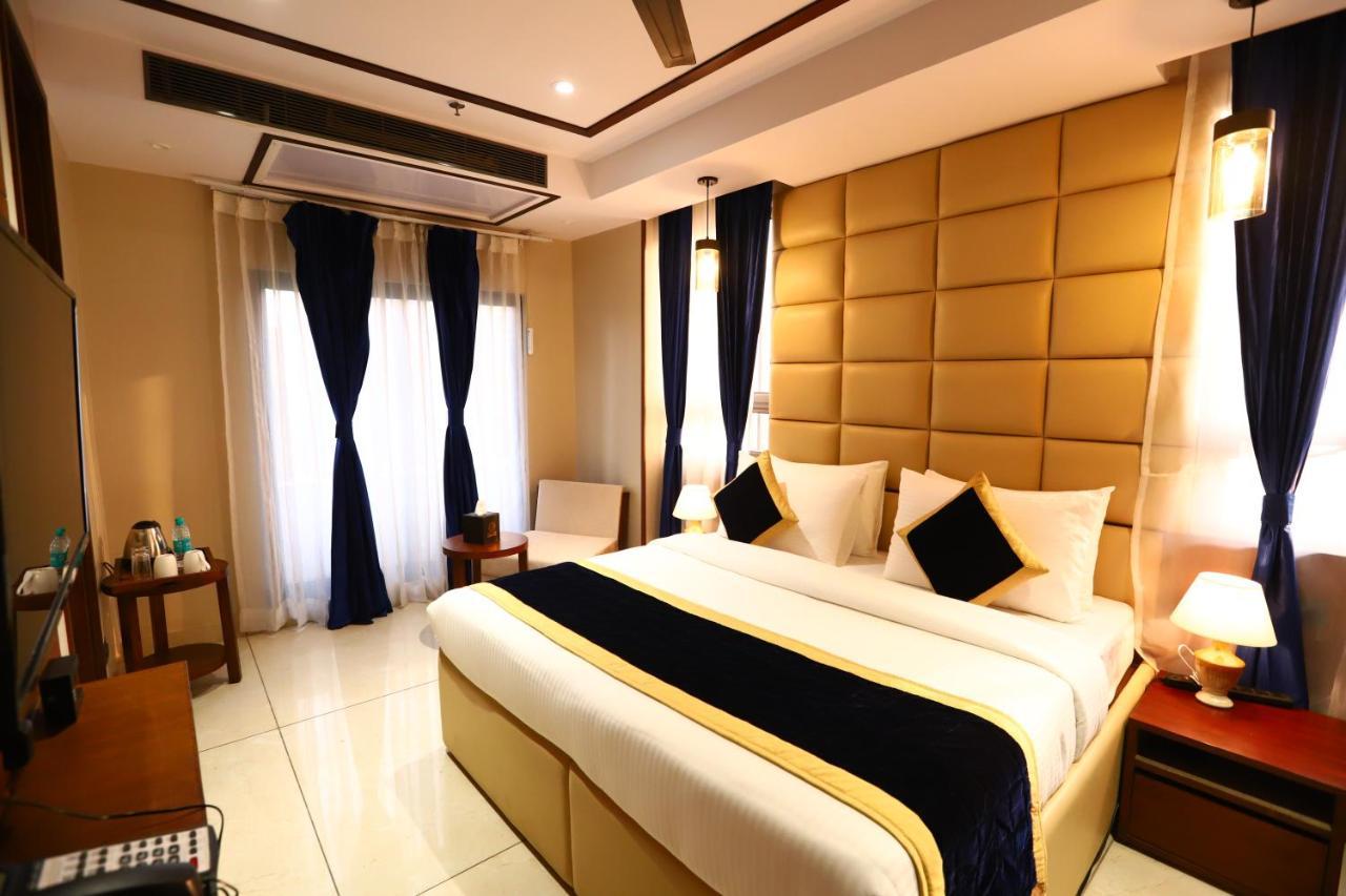 Sanca International Hotel In Patel Nagar Delhi Új-Delhi Kültér fotó