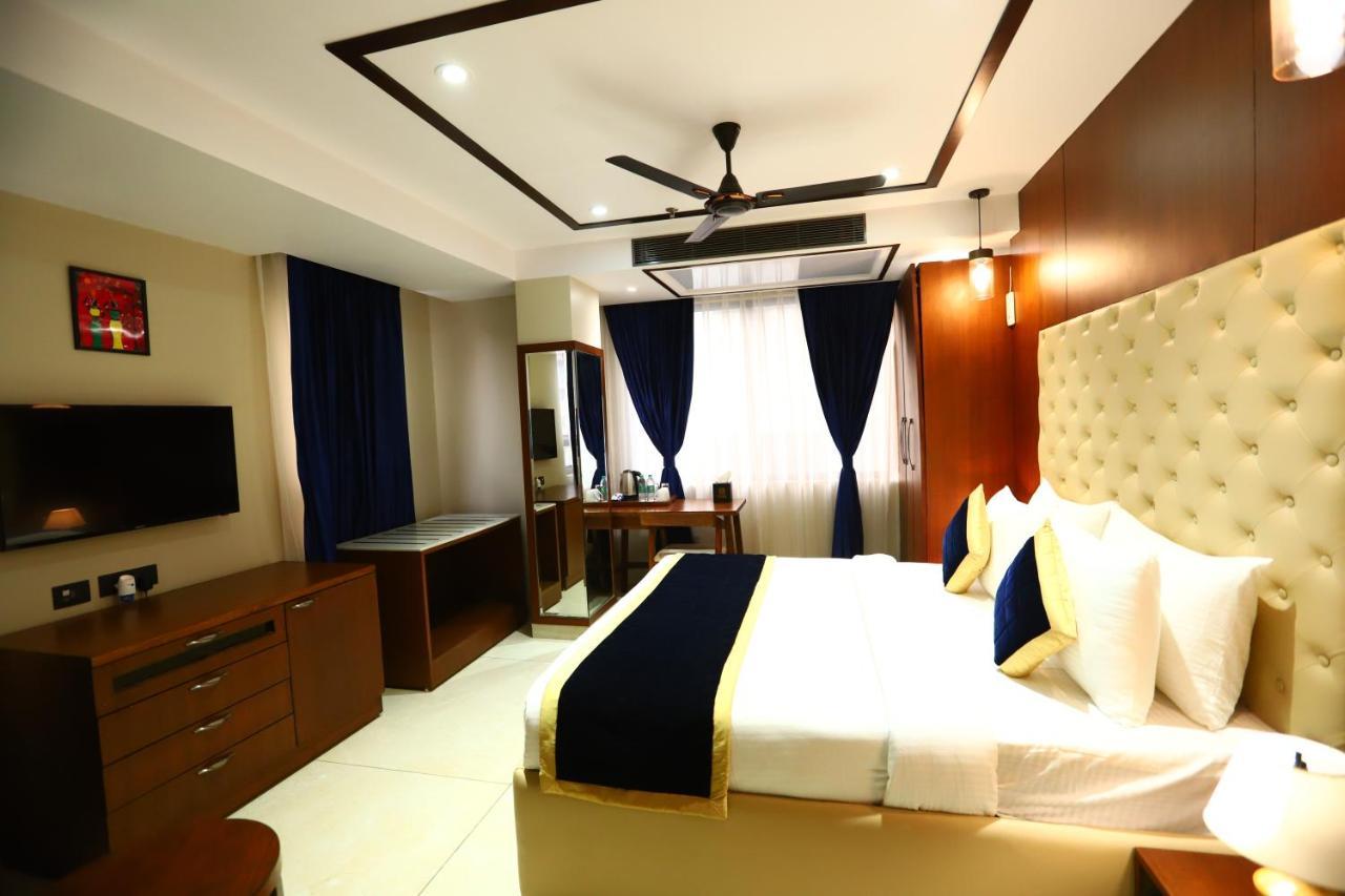 Sanca International Hotel In Patel Nagar Delhi Új-Delhi Kültér fotó