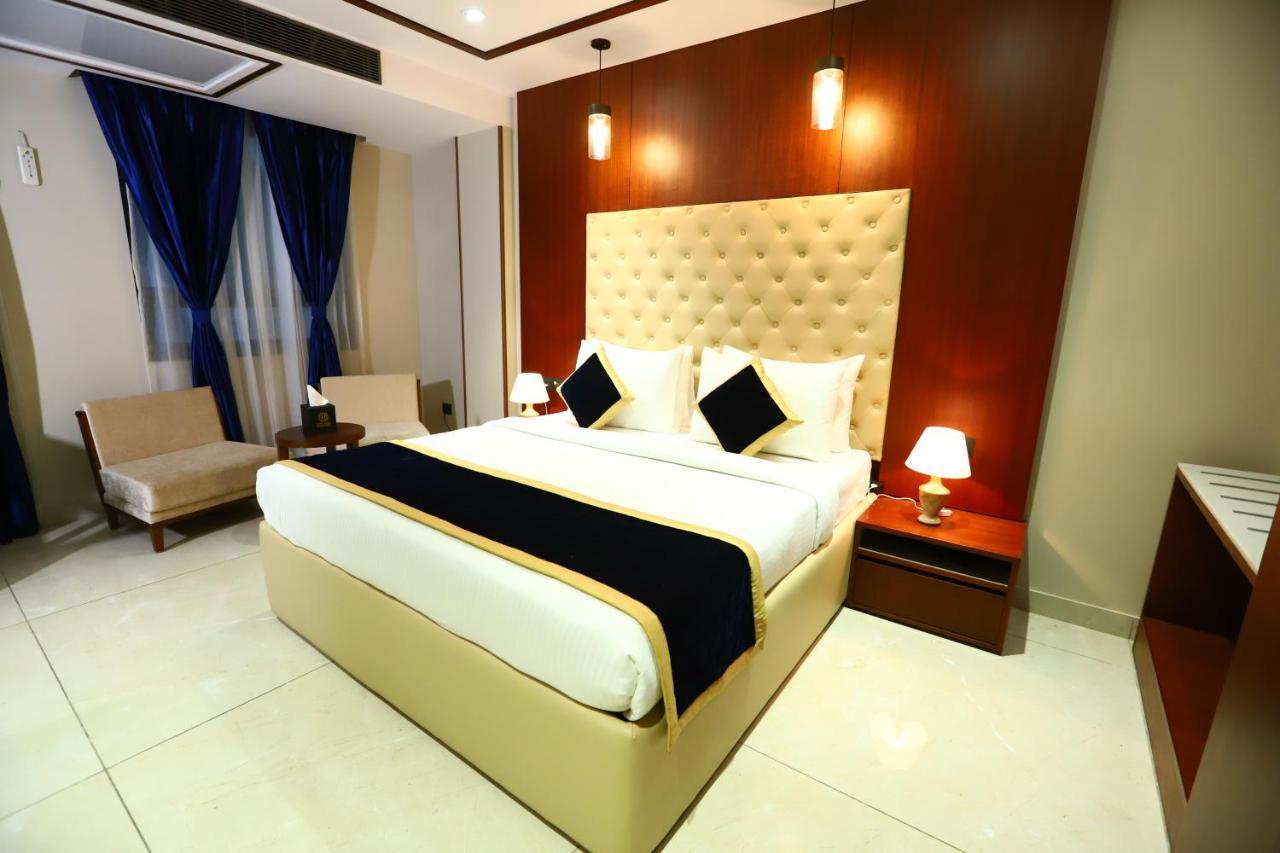 Sanca International Hotel In Patel Nagar Delhi Új-Delhi Kültér fotó