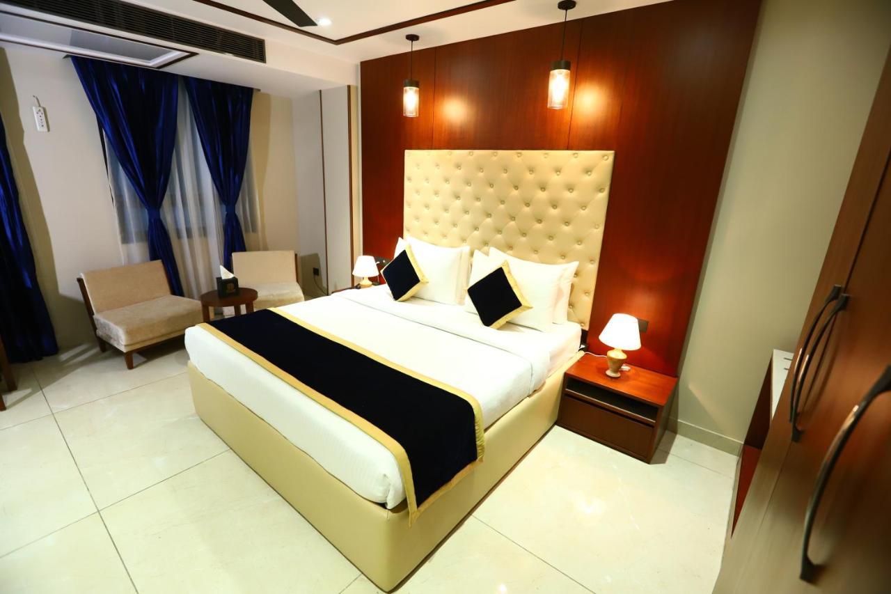 Sanca International Hotel In Patel Nagar Delhi Új-Delhi Kültér fotó