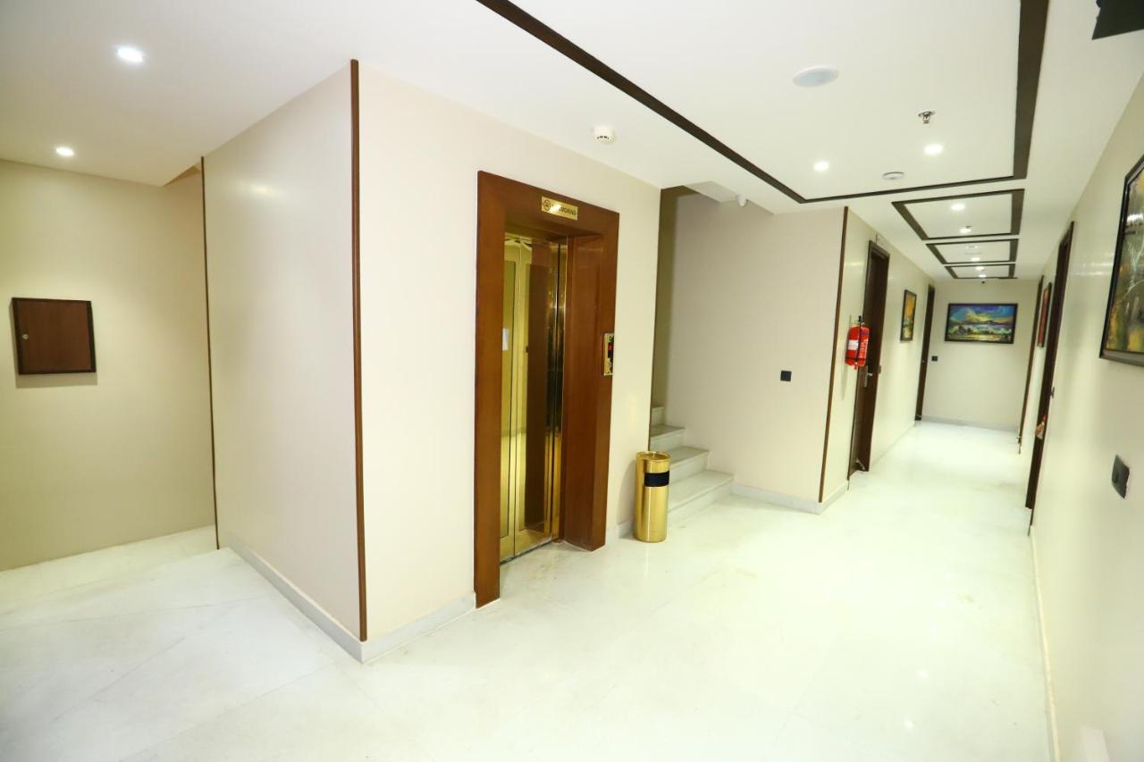 Sanca International Hotel In Patel Nagar Delhi Új-Delhi Kültér fotó