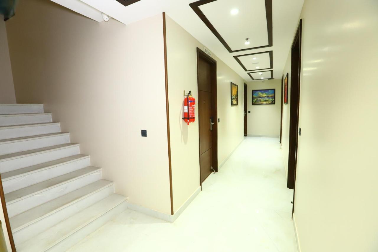 Sanca International Hotel In Patel Nagar Delhi Új-Delhi Kültér fotó