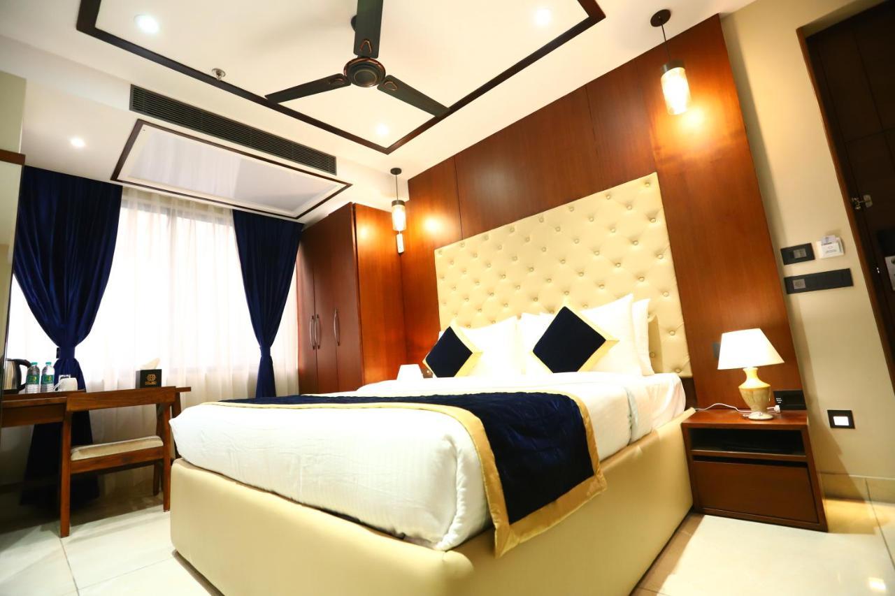 Sanca International Hotel In Patel Nagar Delhi Új-Delhi Kültér fotó